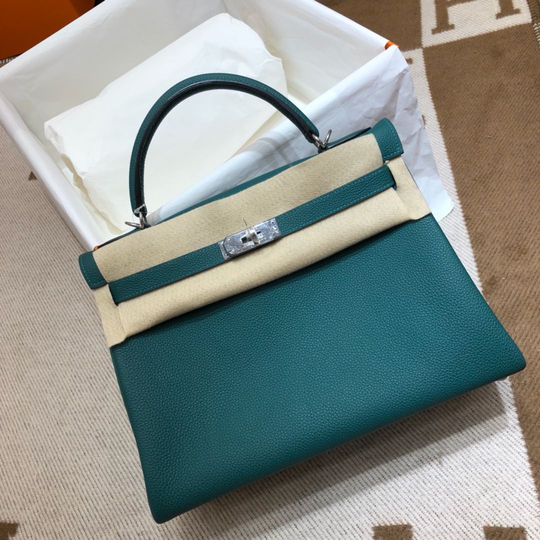 Hermes Kelly 32cm Handbag Shoulder Bag in Malachite Togo Leather